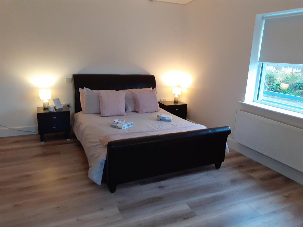 An Sean Teach Self Catering Apartment Fodry Bagian luar foto