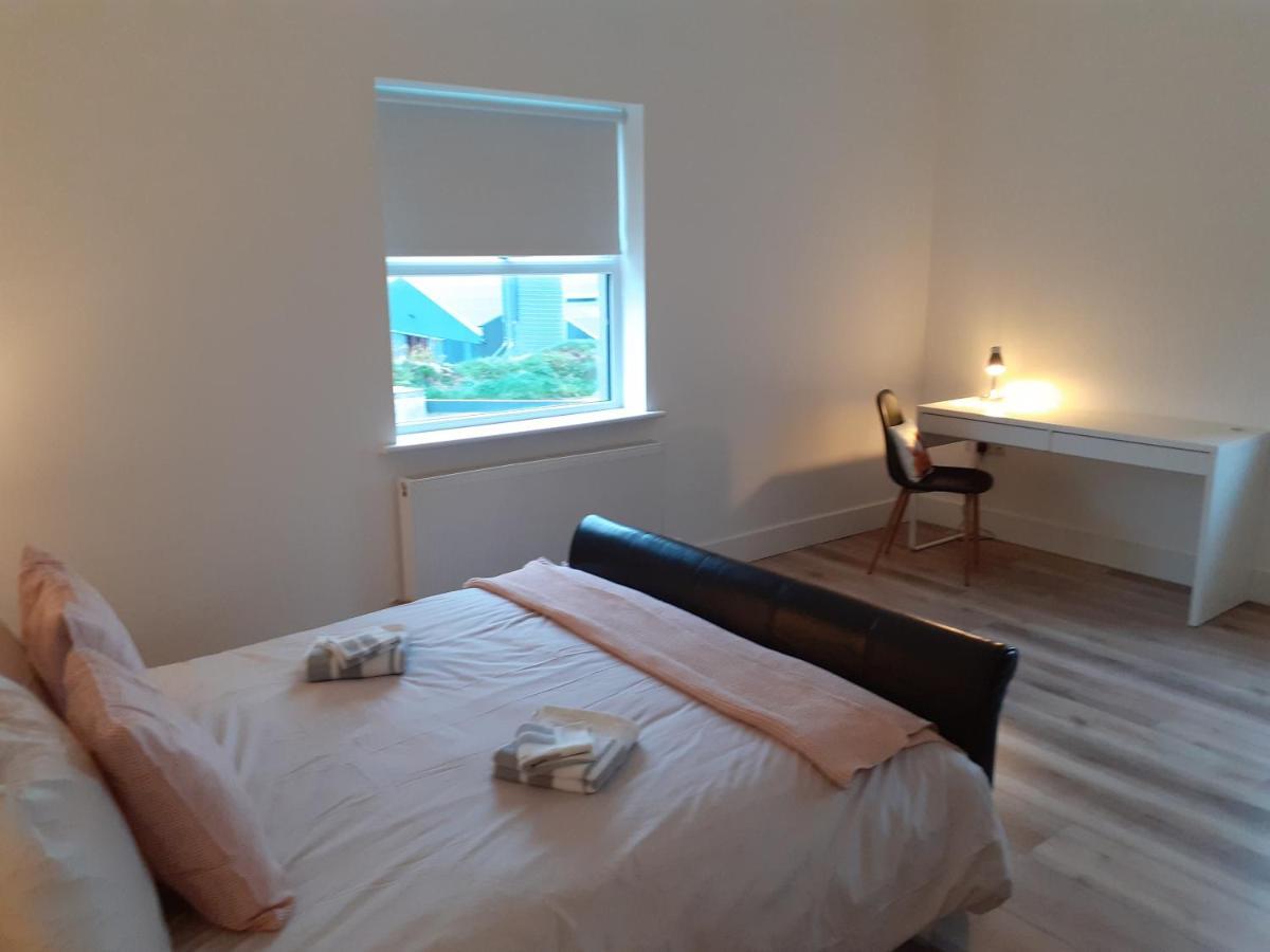 An Sean Teach Self Catering Apartment Fodry Bagian luar foto